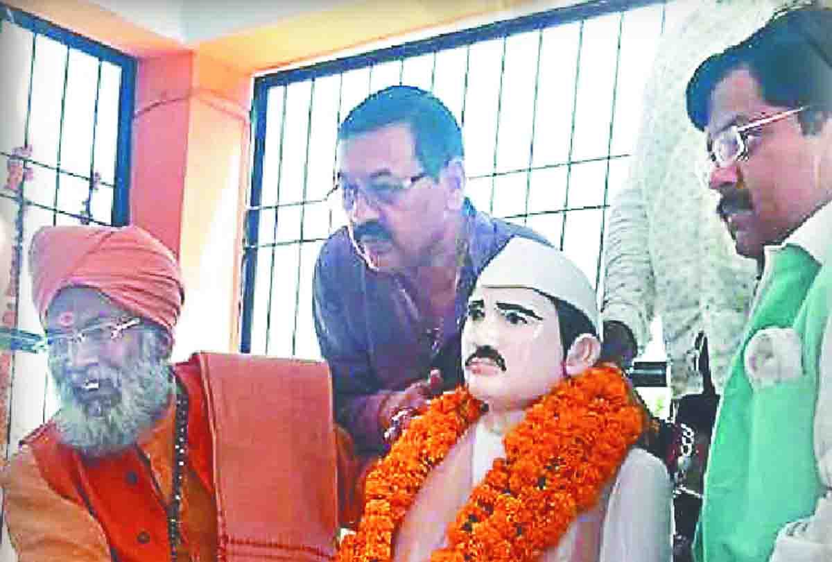 Sakshi Maharaj statement about rahul gandhi Mamata Banerjee and alliance
