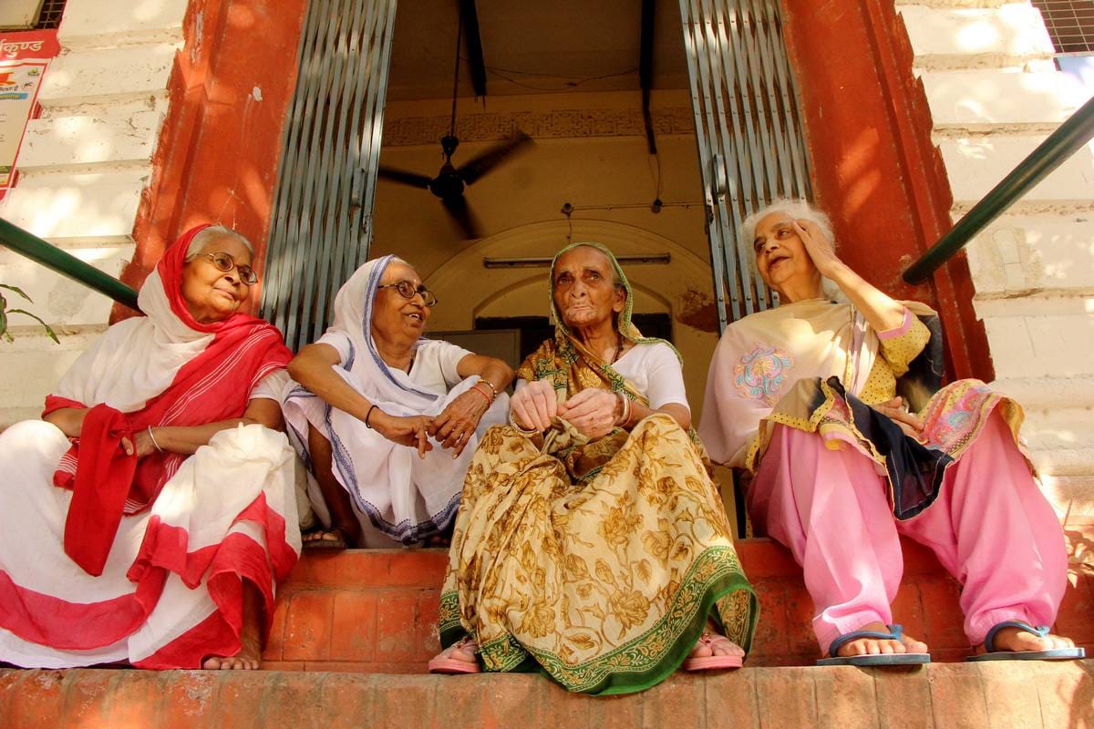 International day for older persons old mother tell her stories in old age home at varanasi