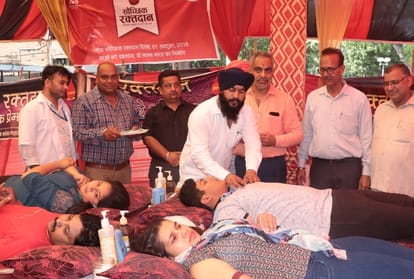 Amar Ujala Foundation organized Blood Donation Camp