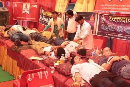 Amar Ujala Foundation organized Blood Donation Camp