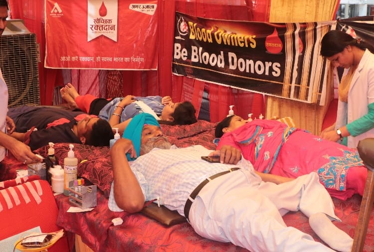 Amar Ujala Foundation organized Blood Donation Camp