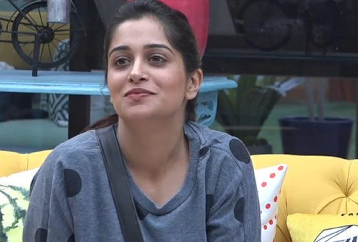 bigg boss 12 romil and surbhi are new captain of the house