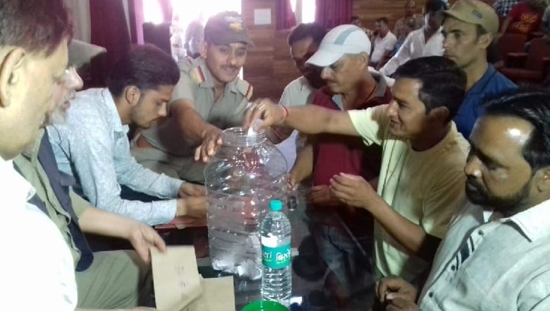 खानापूरी बनकर रह गई कॉर्बेट की लॉटरी प्रक्रिया