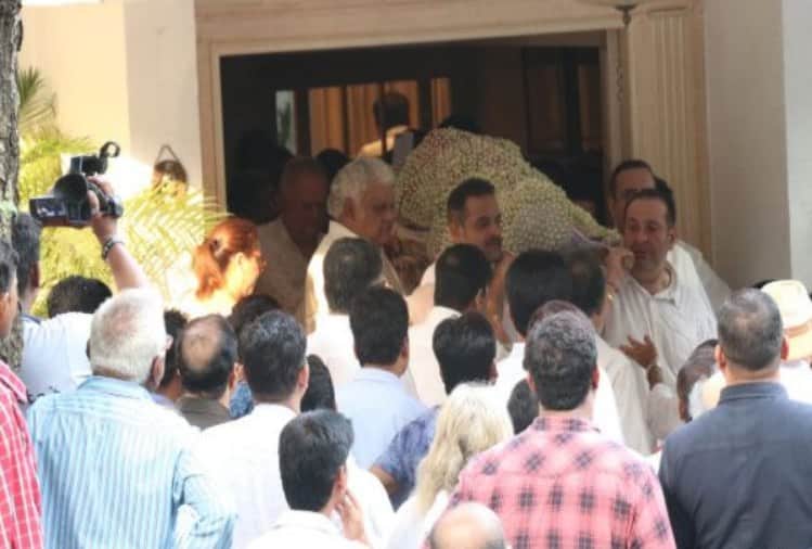 krishna raj kapoor funeral alia bhatt make video call for ranbir to see his granny final rites