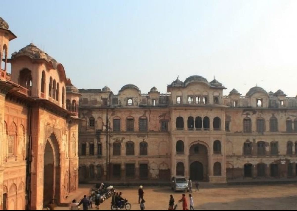 Only Naked people can entre in maharaja bhupinder singh palace