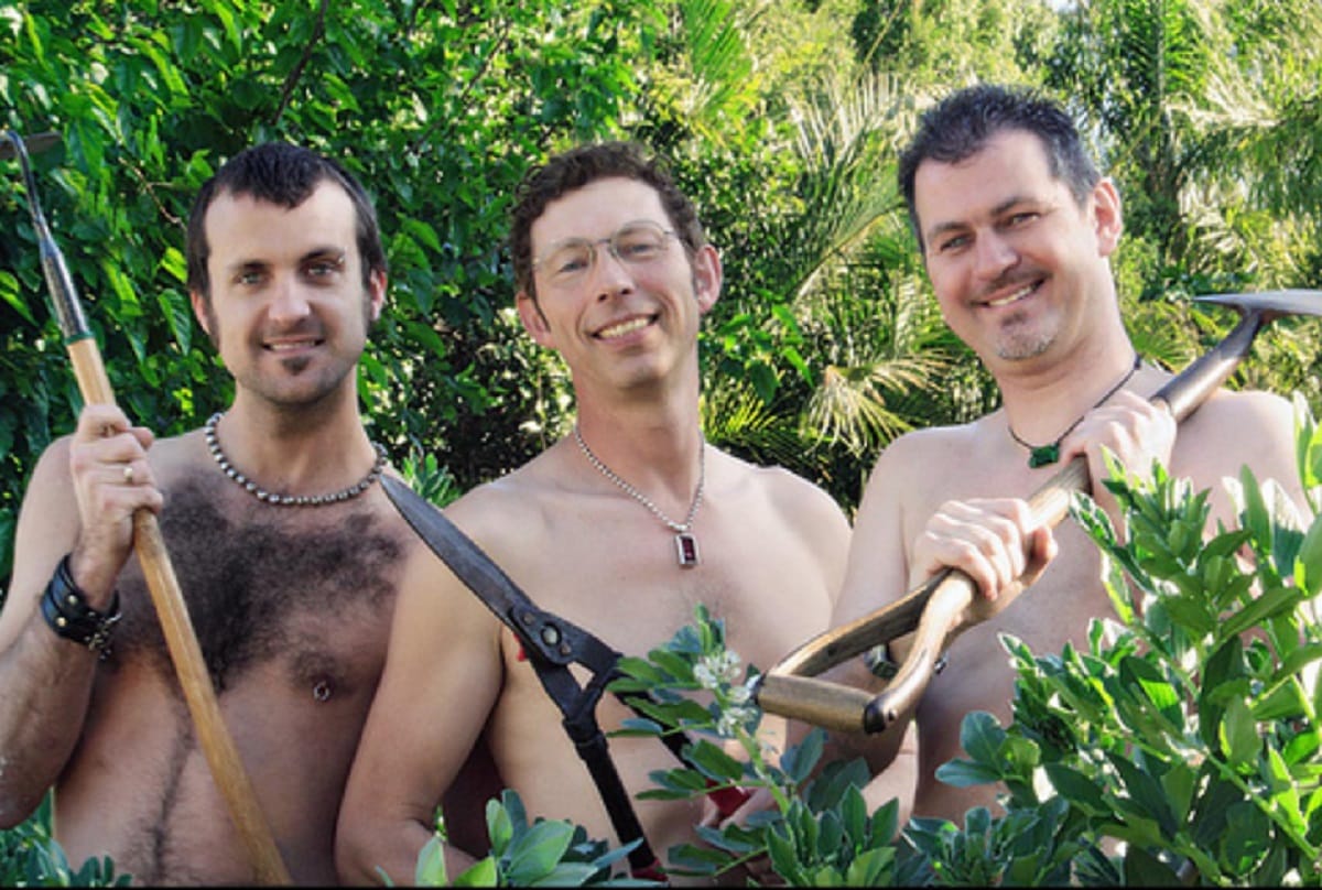 Weird Jobs: People have remove their clothes for duty