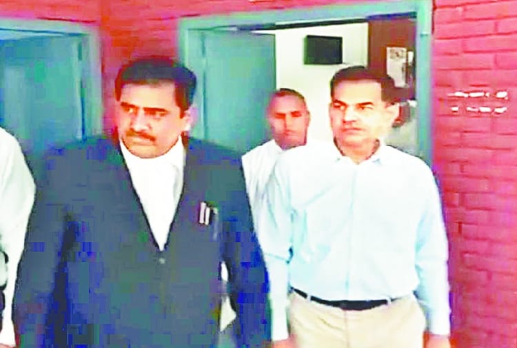 SDM suspened filed report against Minister Vipul Goyal