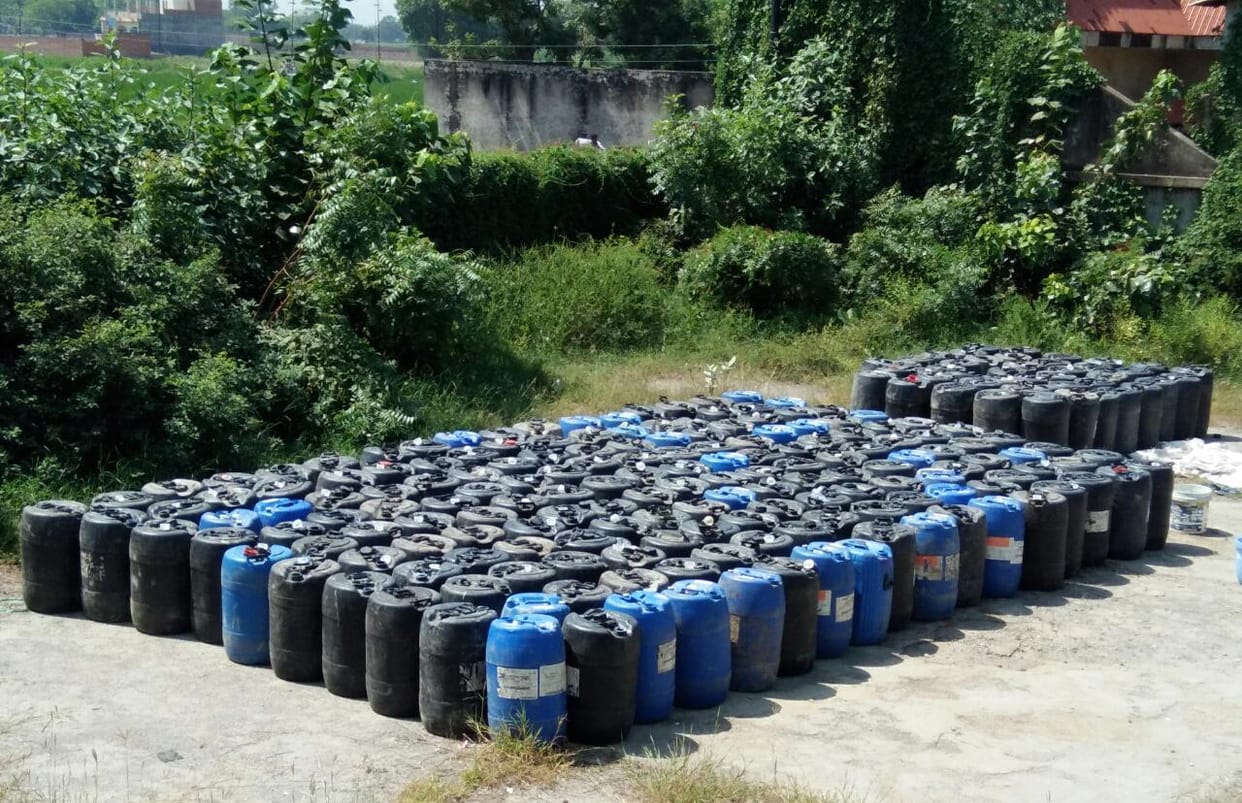 illegally running liquor factory has been busted varanasi