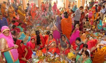 Mothers jitiya nirjala vrat for her children in varanasi