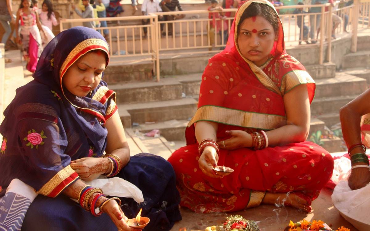 Mothers jitiya nirjala vrat for her children in varanasi