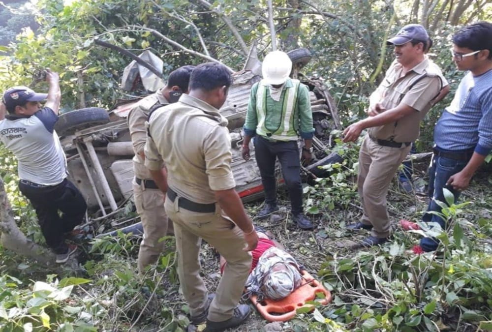 Car Accident on badrinath highway dead Body Rescue photos