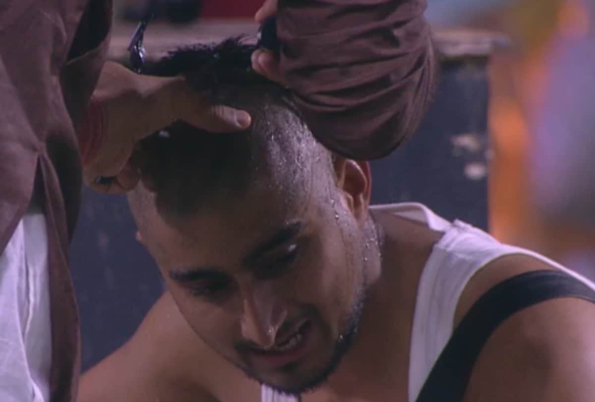bigg boss 12 deepak thakur bald for his partner urvashi rana