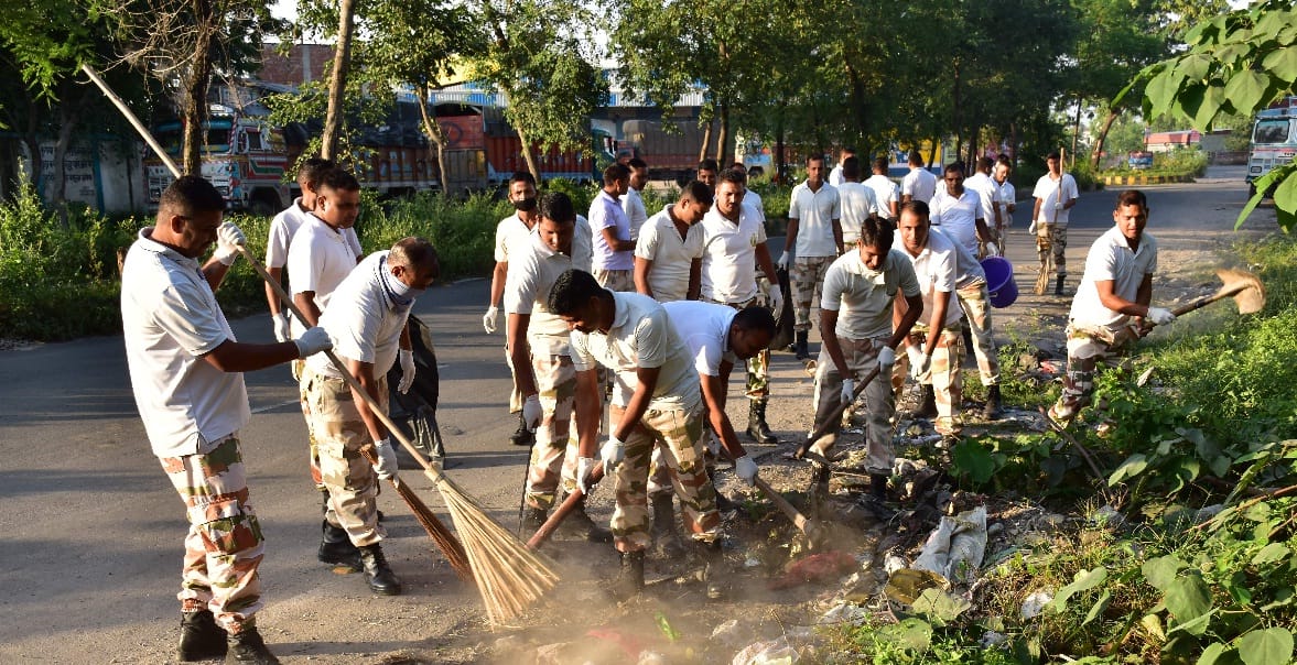 निजी अस्पतालों ने भी चलाया सफाई अभियान