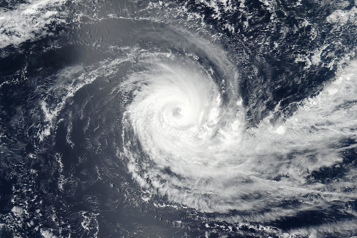 'Dorian' storm causes devastation in Bahamas, orders to evacuate US coast