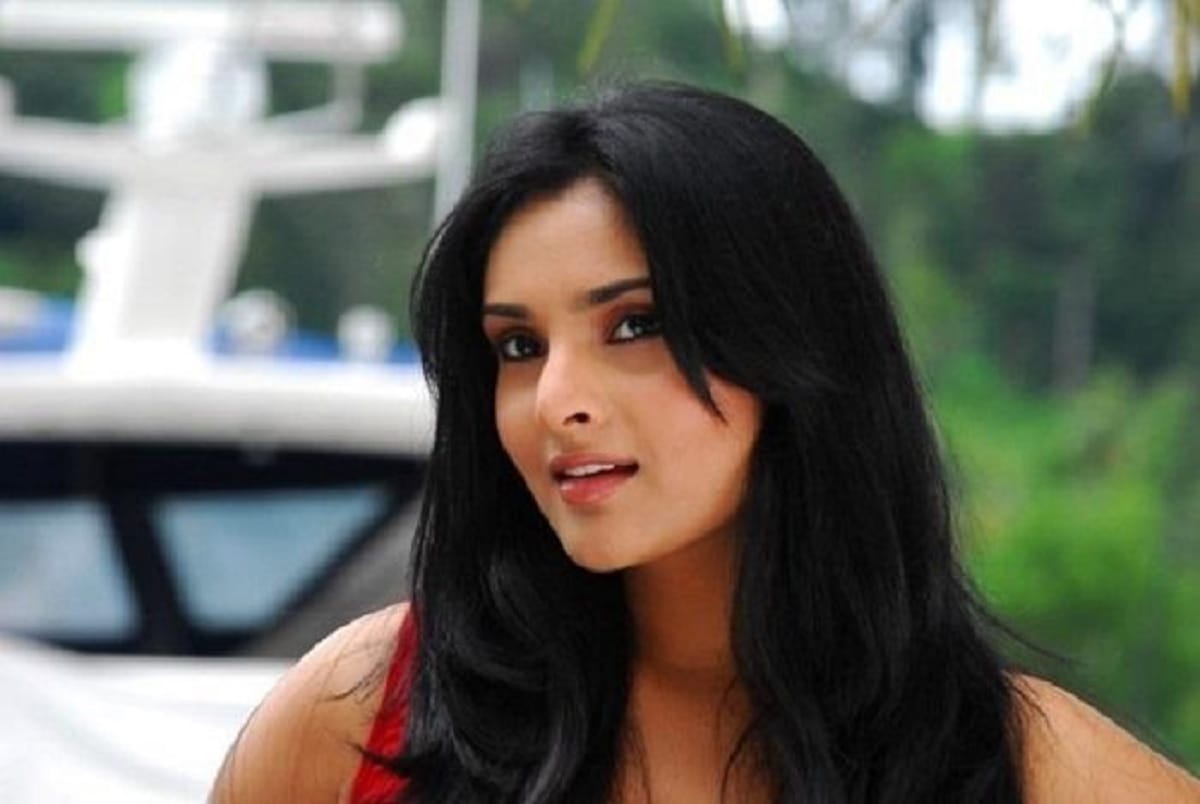 Congress party social media head Divya Spandana may regined know about her