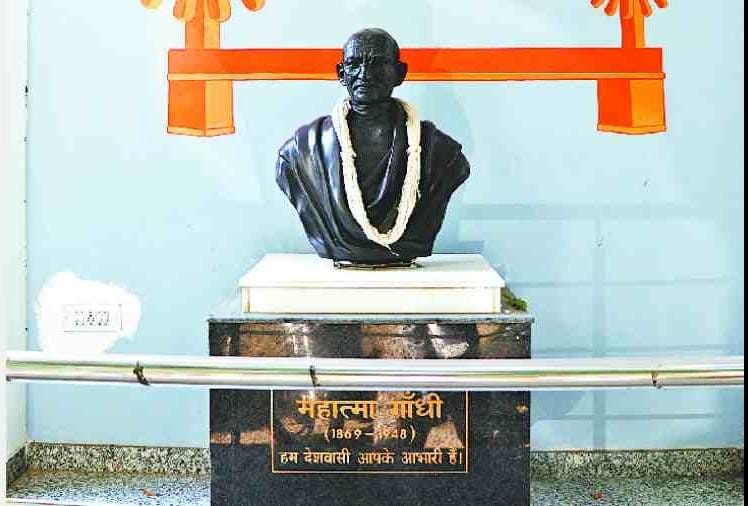 father of nation mahatma gandhi museum in chandigarh