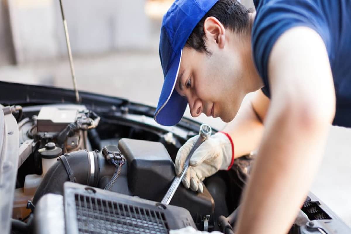 How to sell your first car in a  good price,know the tips