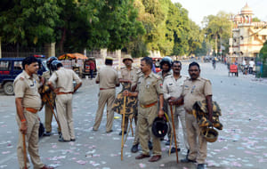 Mass fasting against Vice Chancellor