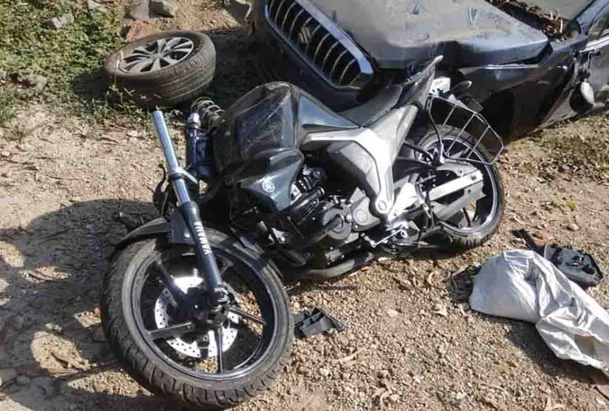 two people died Road accident in Agra Lucknow expressway