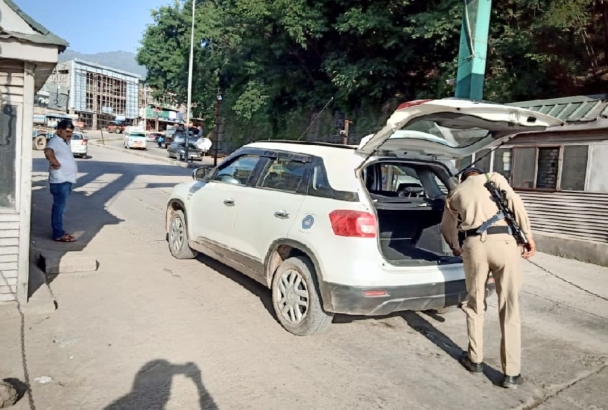 To prevent violation of Section 144 the parwanoo turned into a police camp