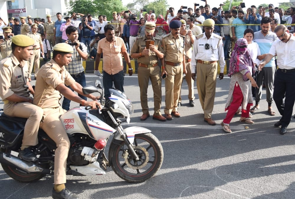 eye witness statement creates problem for police in vivek tiwari murder case.