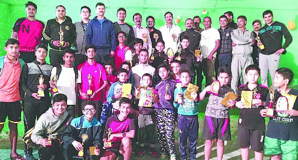 mayank and bhaumik become champions