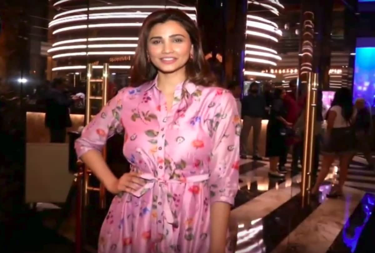 Ayush Sharma and Warina Hussain loveyatri Special screening