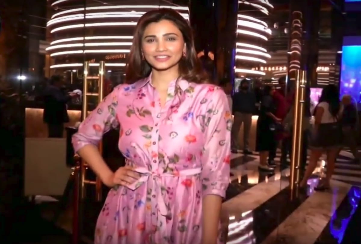 Ayush Sharma and Warina Hussain loveyatri Special screening