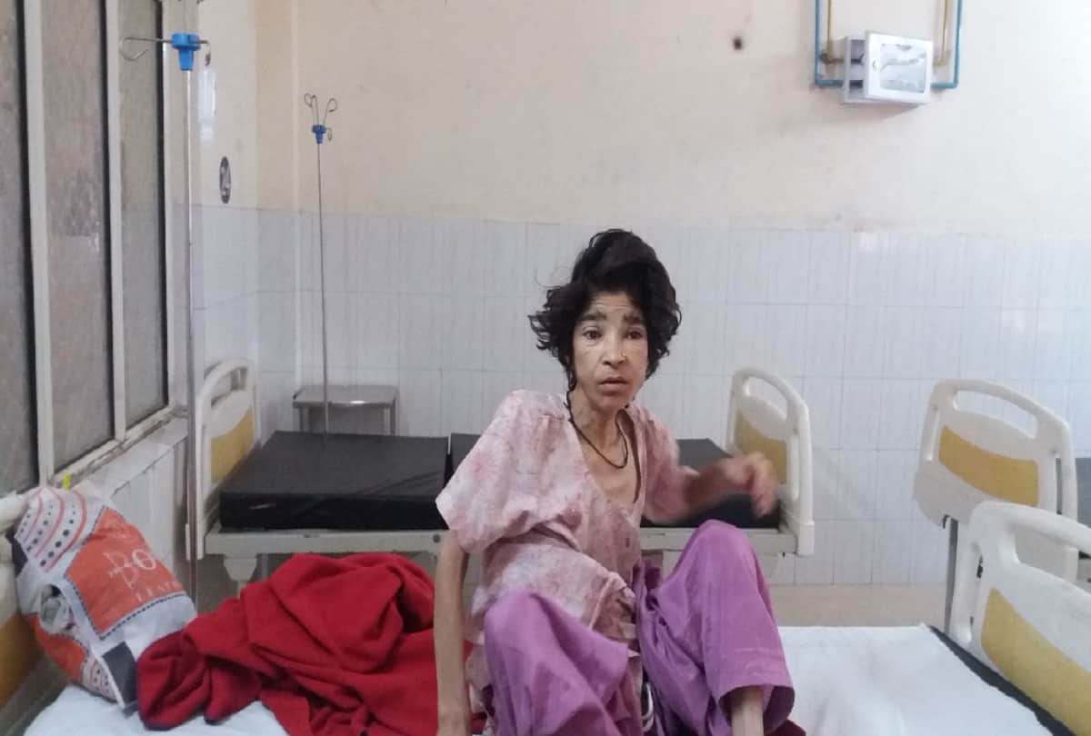 UP NEWS Many relatives leave patients in Meerut district hospital