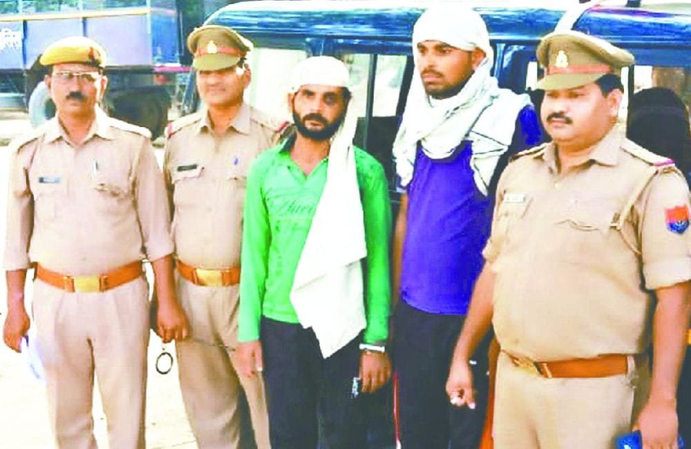 two accused arrested for murder of ITI watchman in firozabad