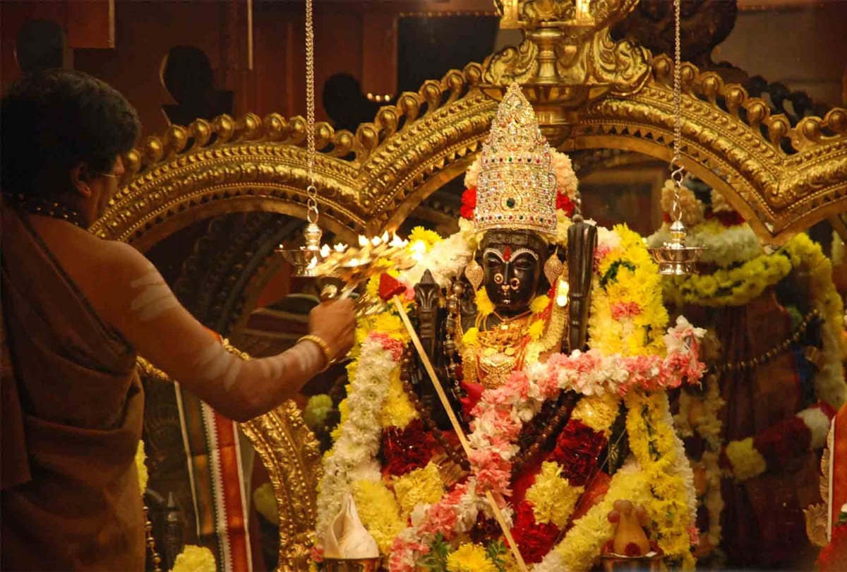 chant devi mantra according to your wishes on navratri