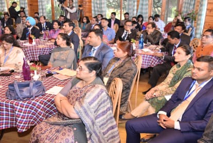 Acharya Debavrat Positive thinking can bring big change in society