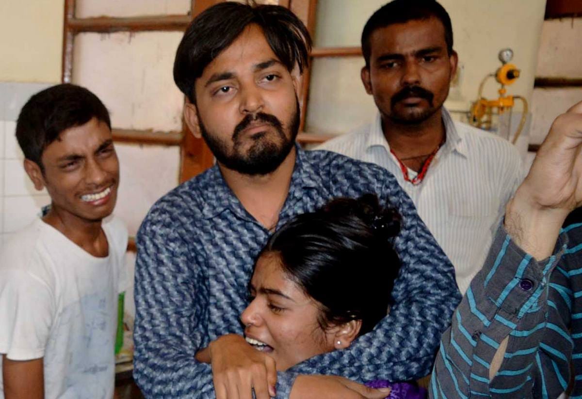 Doctor and patient family member fight in mandaliya hospital