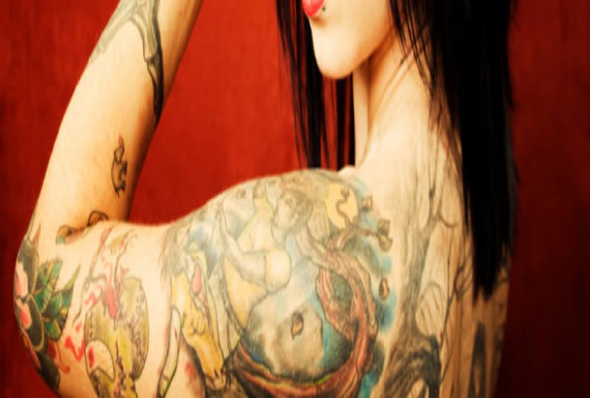 Girl life ruined due to a body tattoo in the age of Sixteen