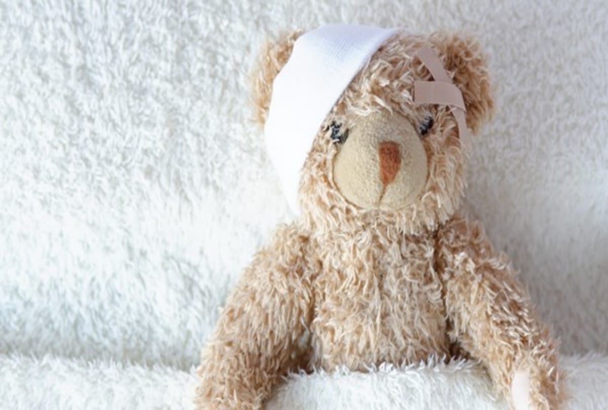 Doctor operates a Teddy Bear in Canada