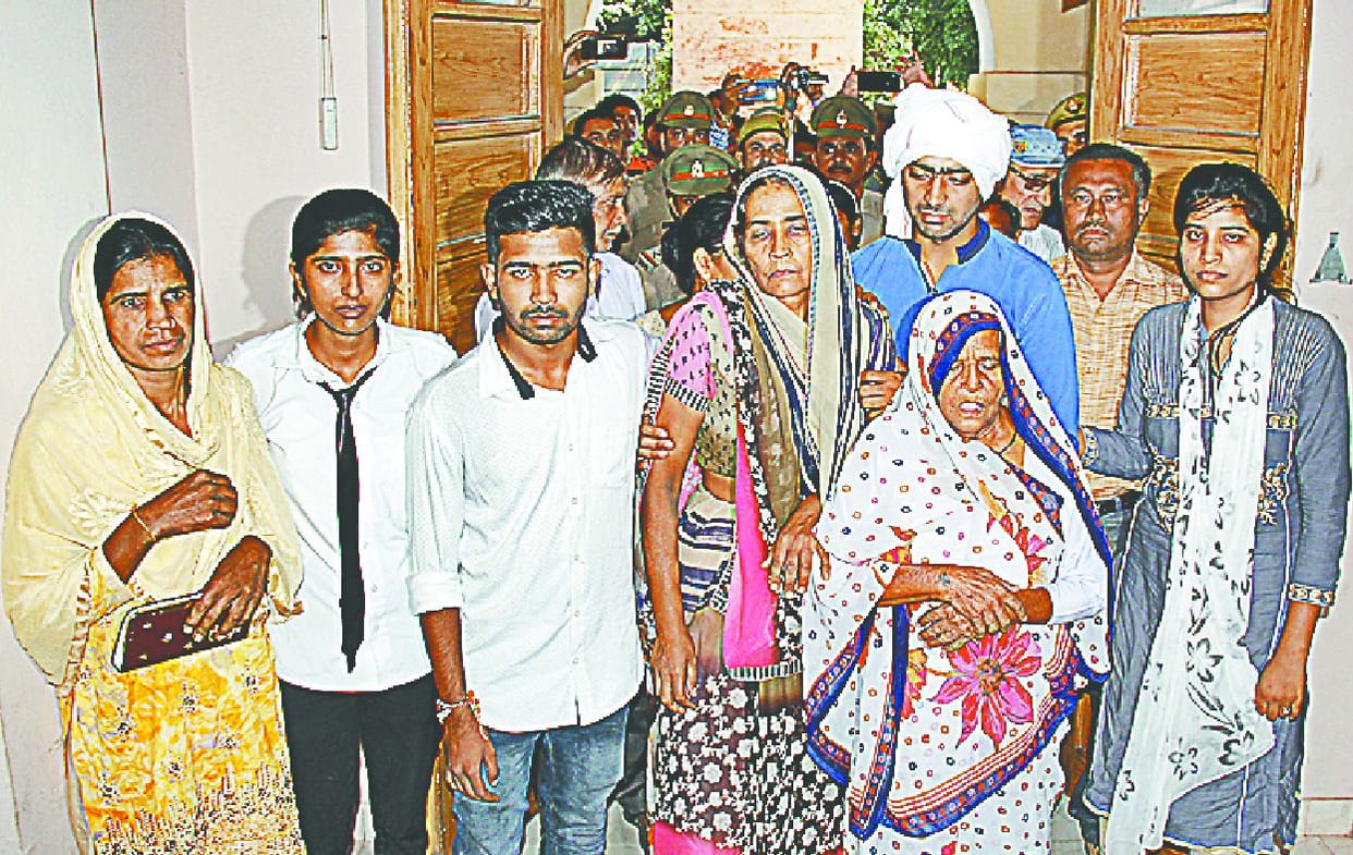 Rakesh's family came to self-sacrifice, police stopped him