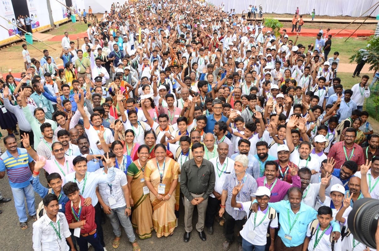 india international science festival: students will try for new record by separating papaya DNA