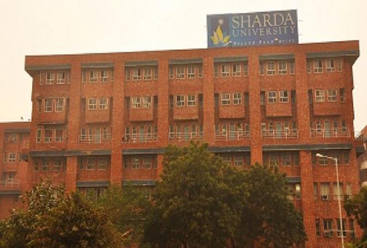 stone pelting between afghan and indian students in sharda university
