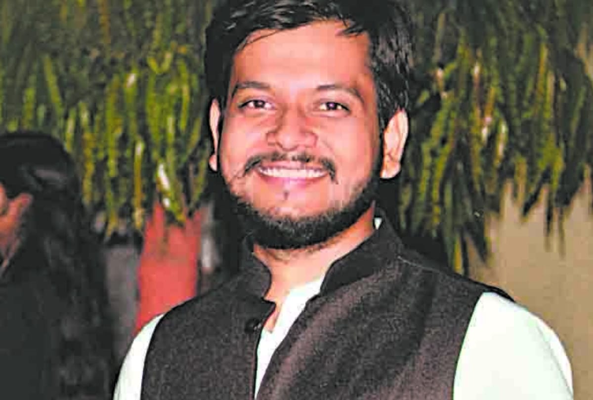 llb student anany govind sharma is helping needy people by providing blood