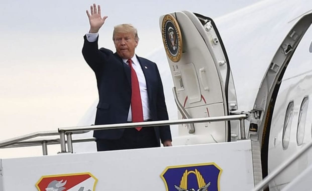 While boarding Toilet paper stuck with Donald Trump shoe