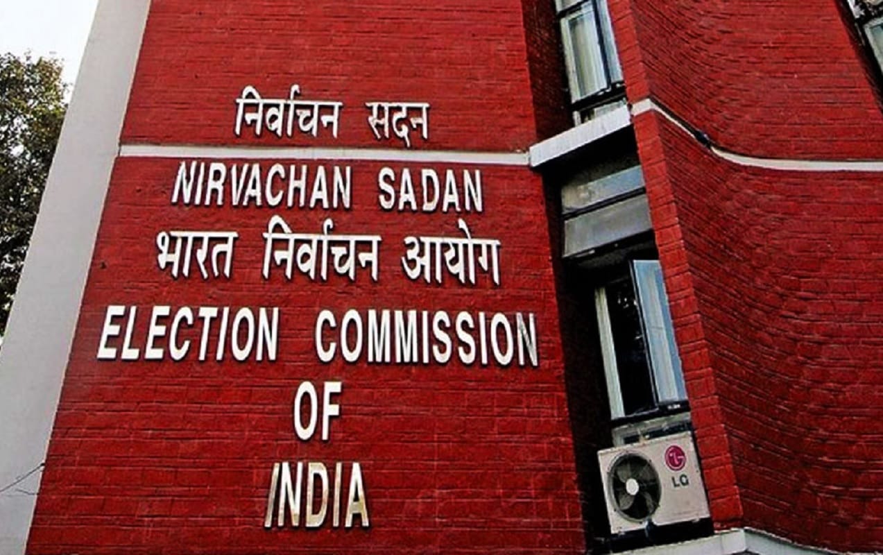 lok sabha elections 2019 fact check of viral message that nri can vote online by indian passport