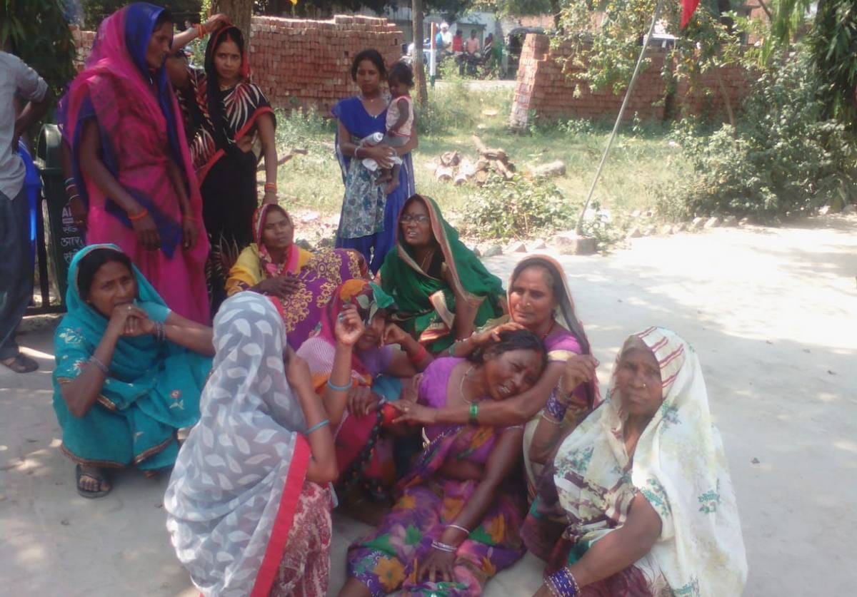 Road accident in ghazipur three people killed