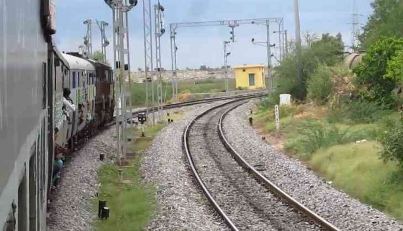 there are so may train route changed and train cancel from varanasi see the list