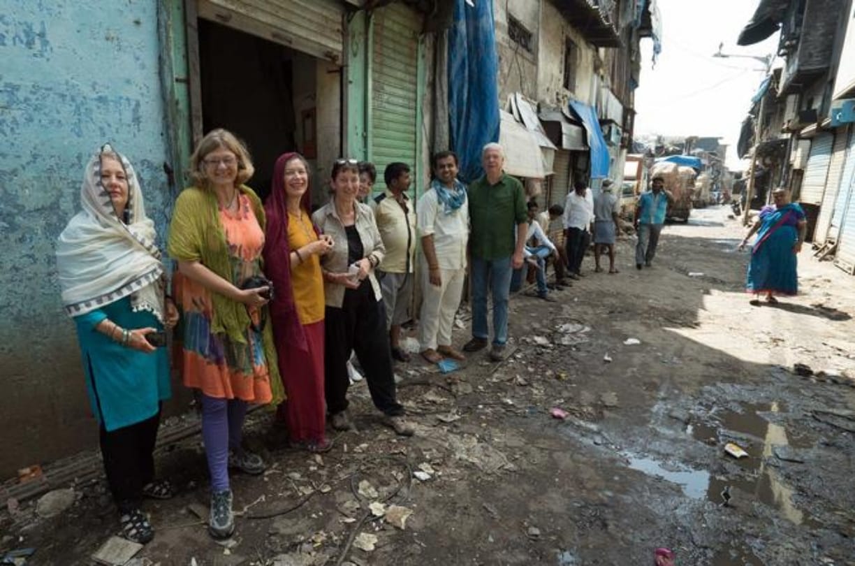 Foreigners like to stay in slum hotels of Mumbai