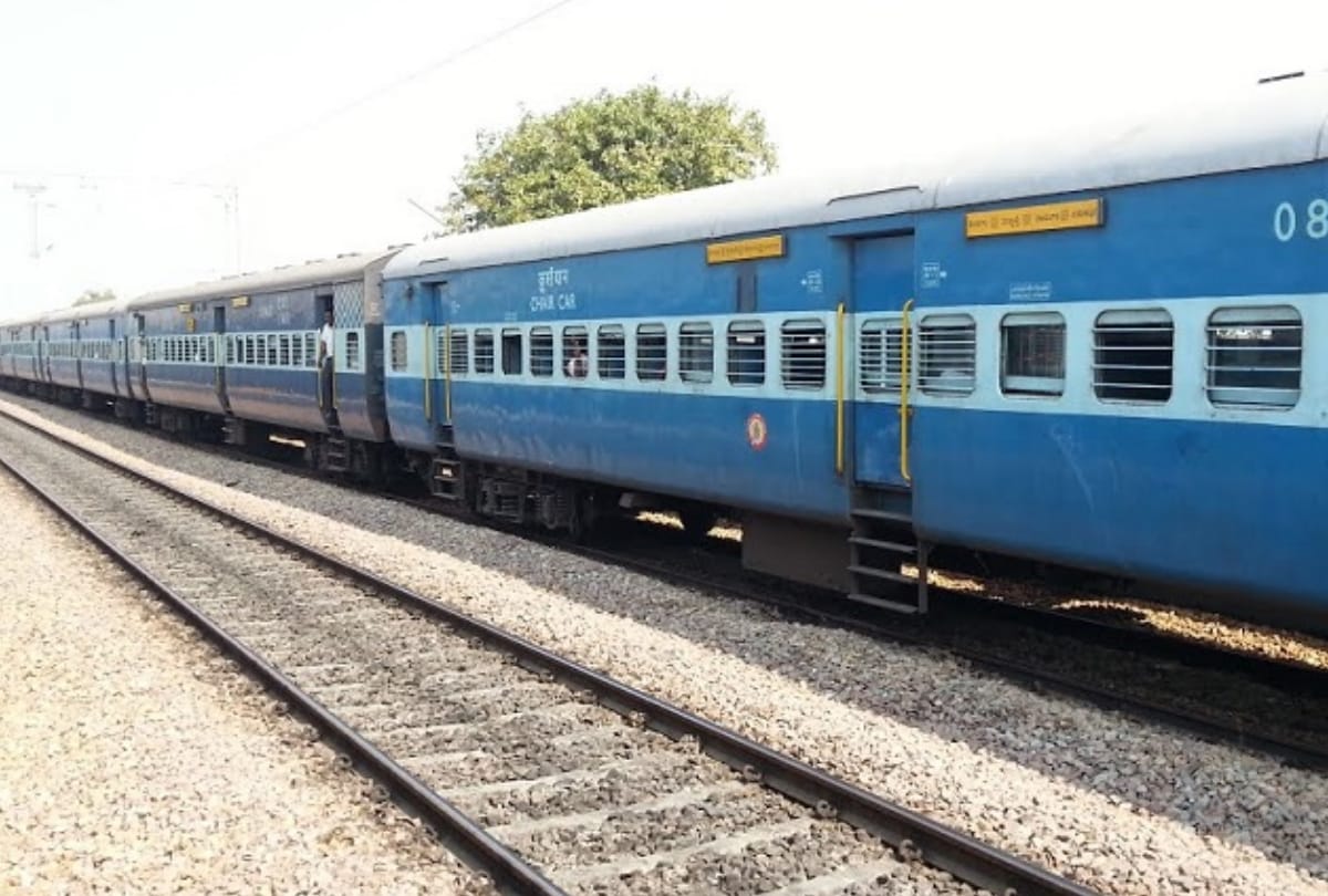special trains will be run for delhi on diwali