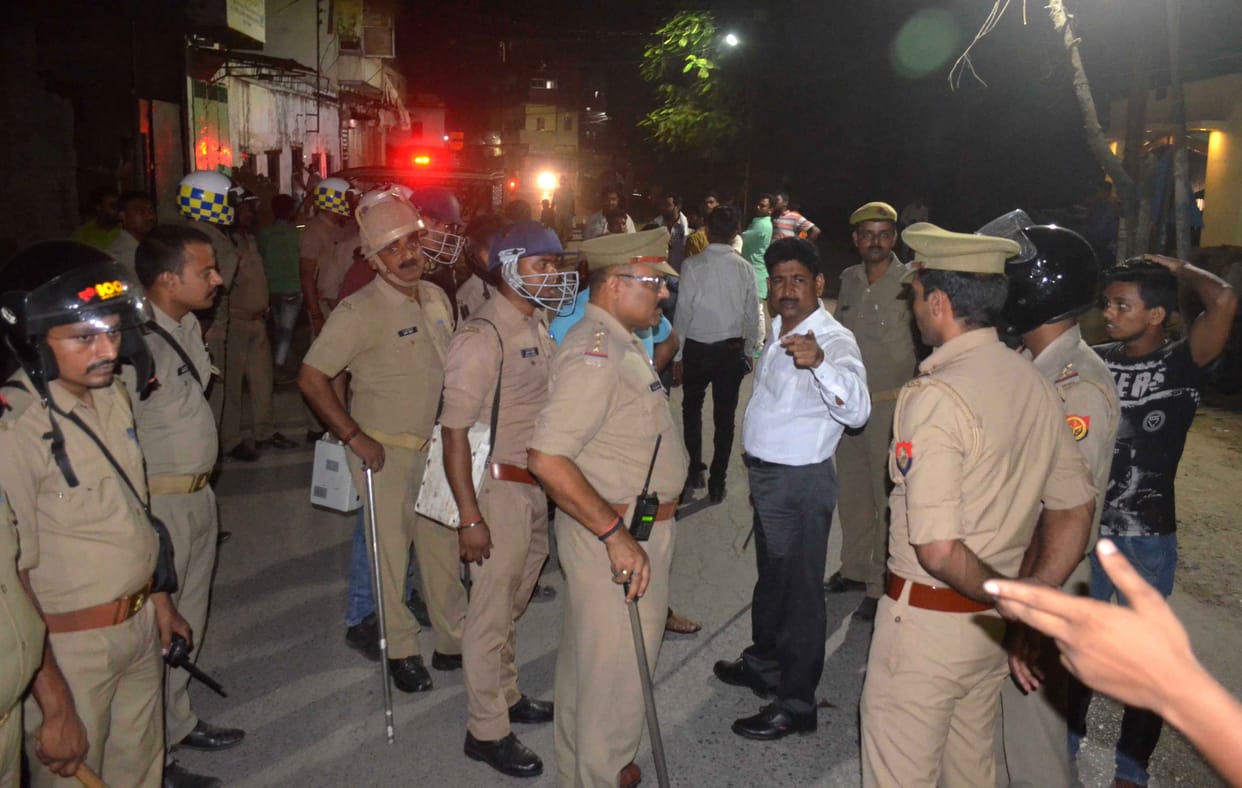 Two community dispute in varanasi police force manage situation
