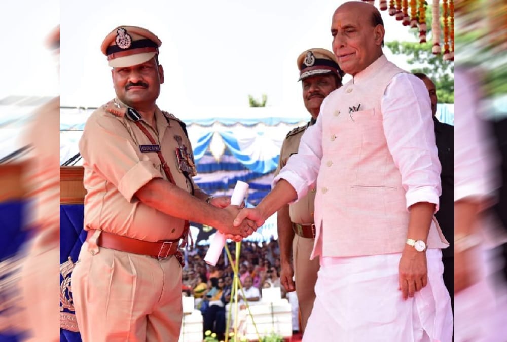 CRPF Commandant Kishore Kumar got police medal for killed three terrorist