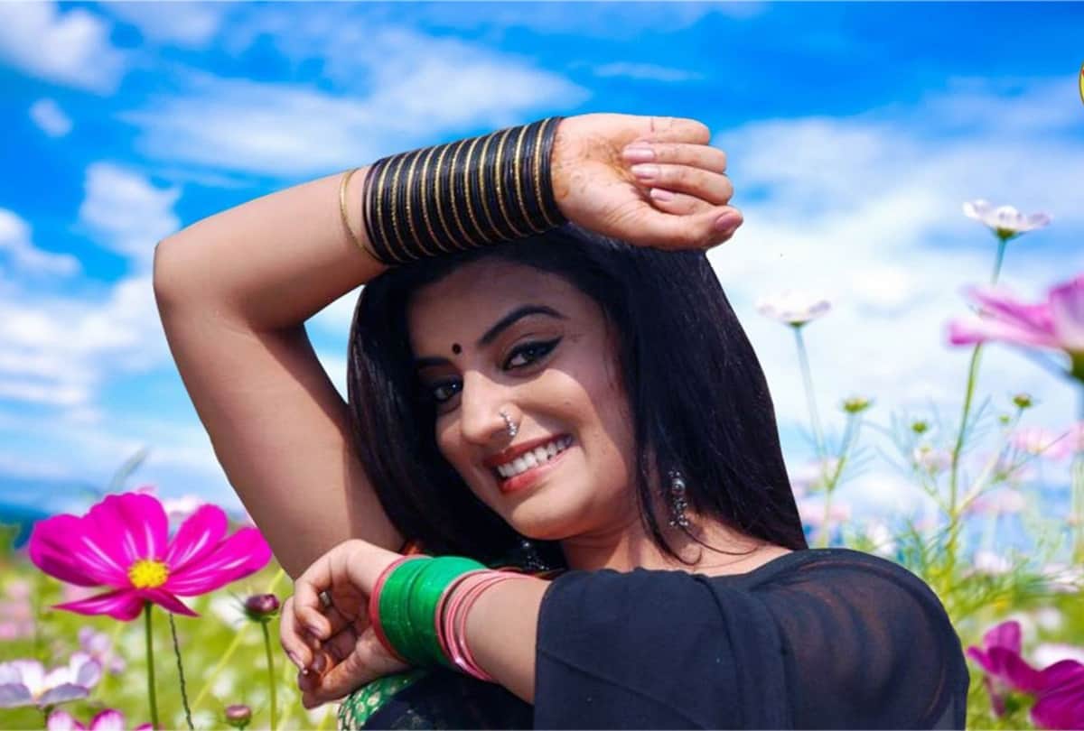 Akshara Singh Bhojpuri Actress Ruckus on Dance Performance at Bihar Many fans injured