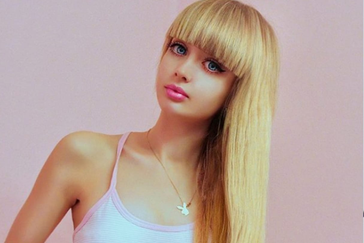 Barbie look is not good for this woman, know why