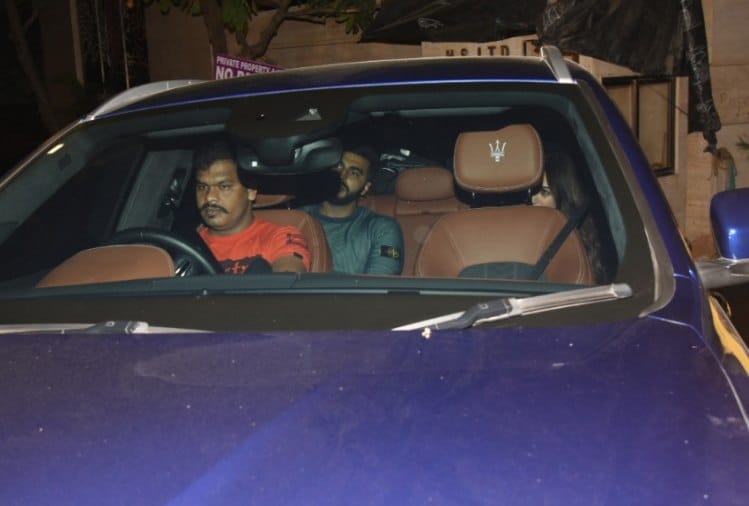 arjun kapoor and malaika arora spot together at sandeep khosla party